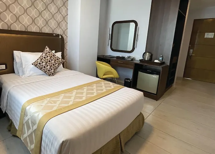 One Central & Suites